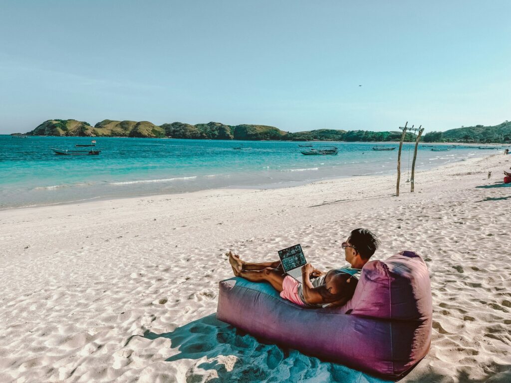 johnny-africa-smartworking-unsplash