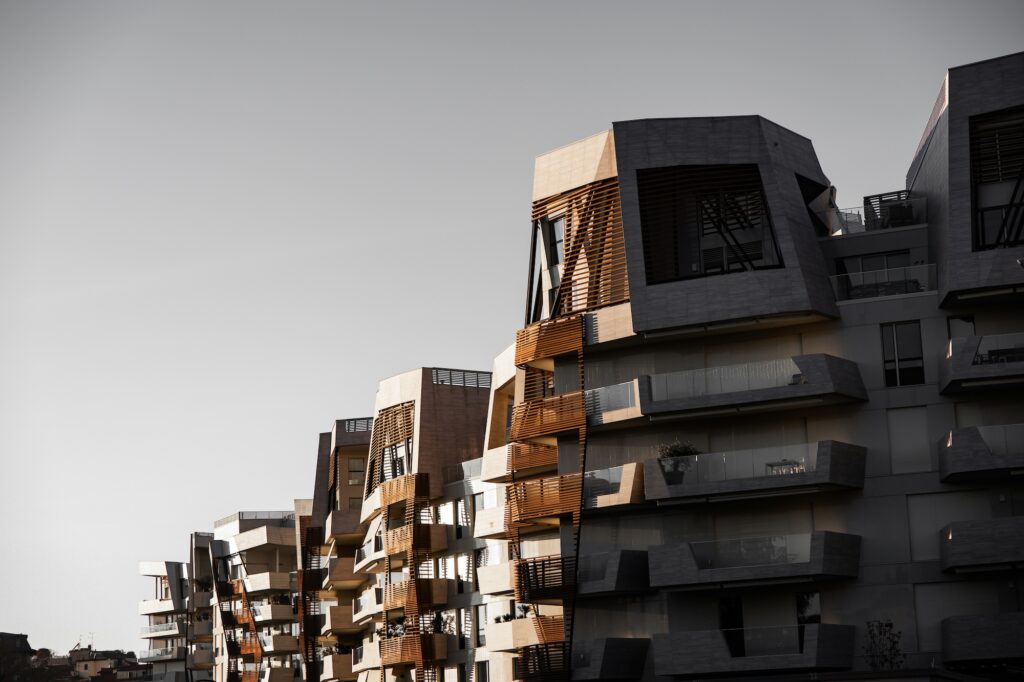 stefano-romanello-CITYLIFE-unsplash