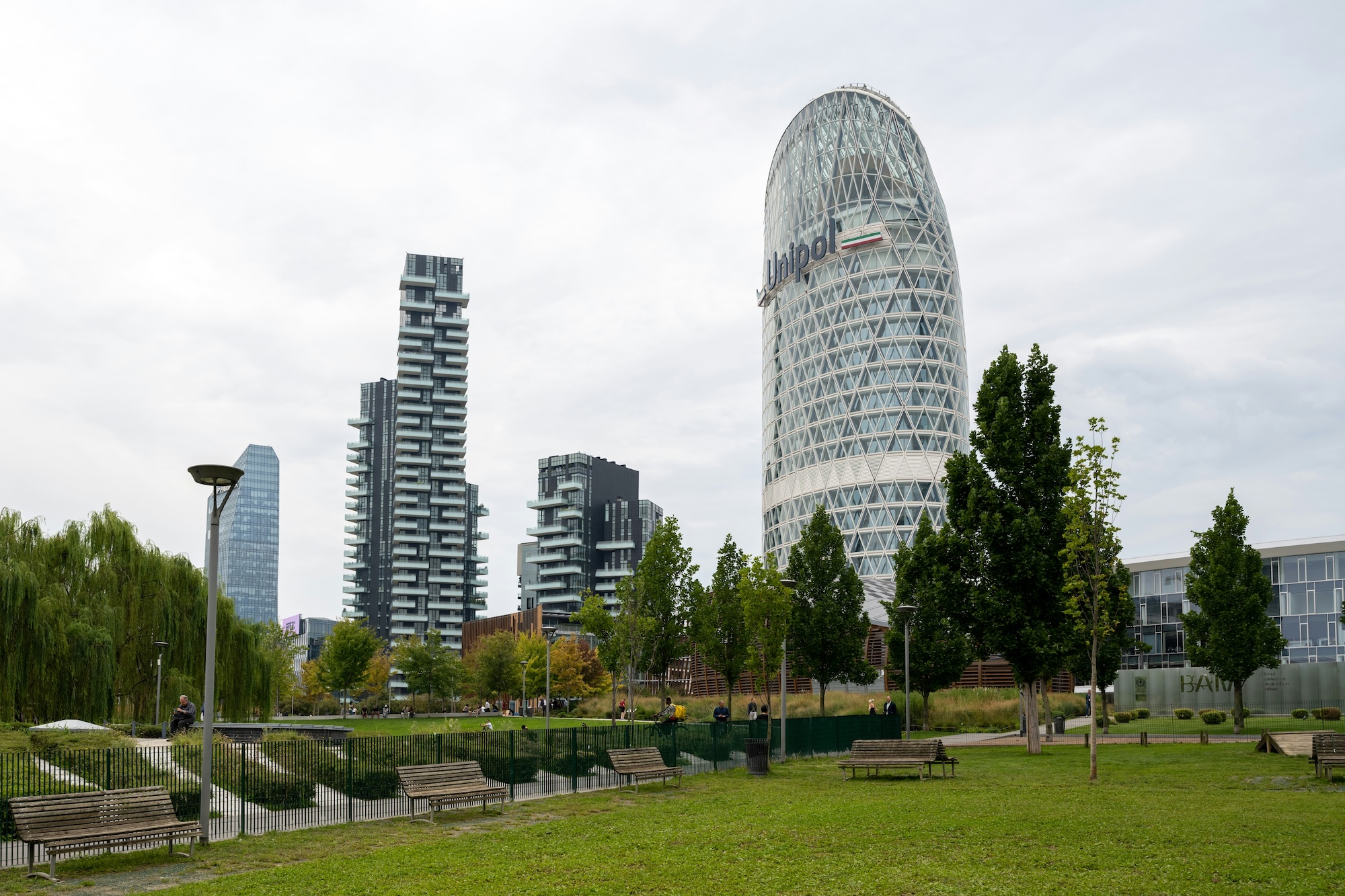 krzysztof-unsplash-PortaNuovaMilano