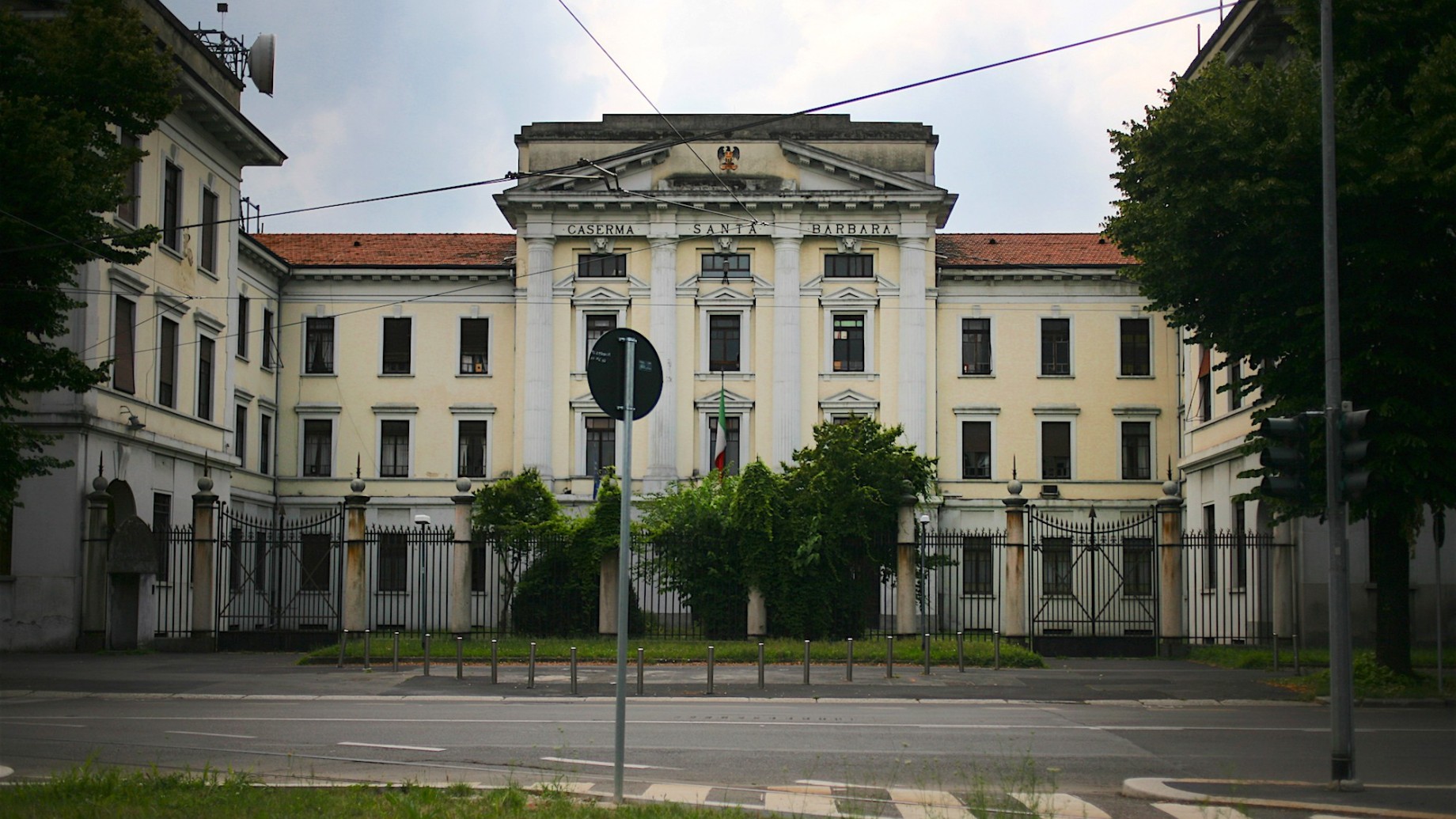 caserma_santa_barbara_baggio_milano