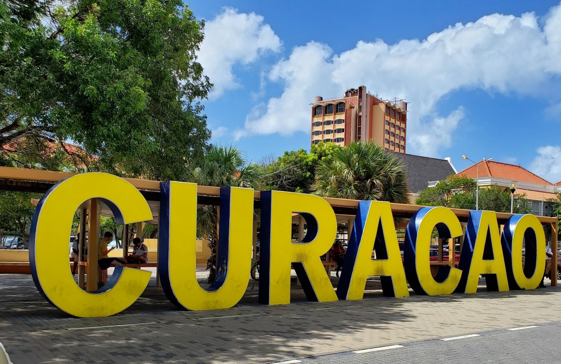 curacao.jpg