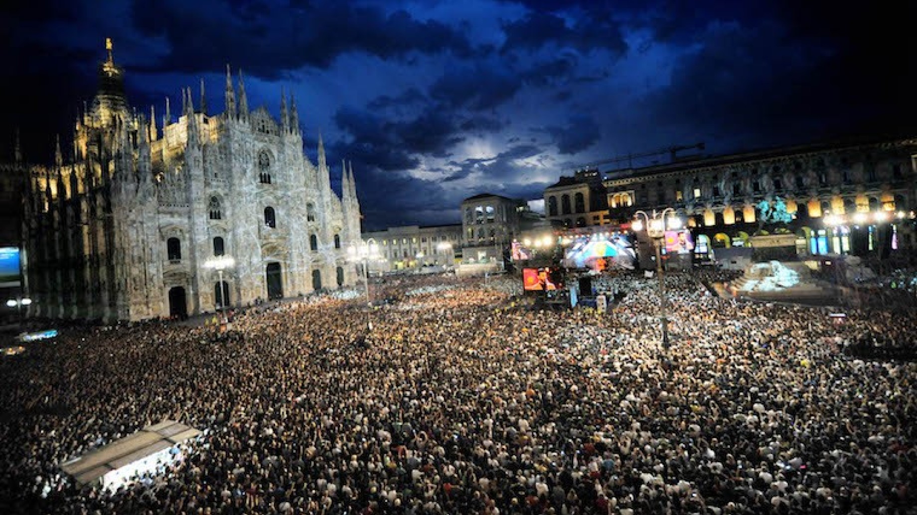 duomo-piazza-radio-italia