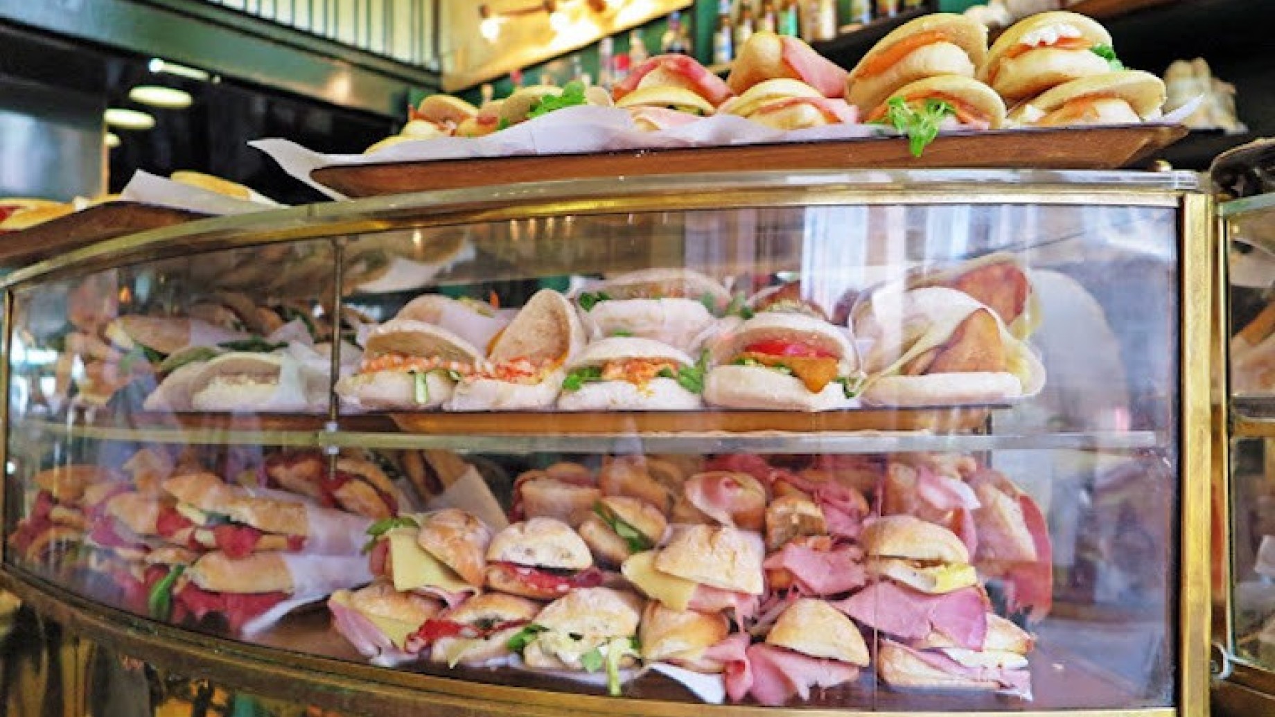 g.b-bar-sandwich-milan-italy