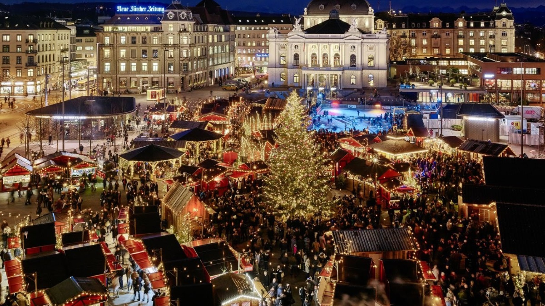 sechselautenplatzweihnachtsdorfzurich.jpg.1200x800_q85_crop