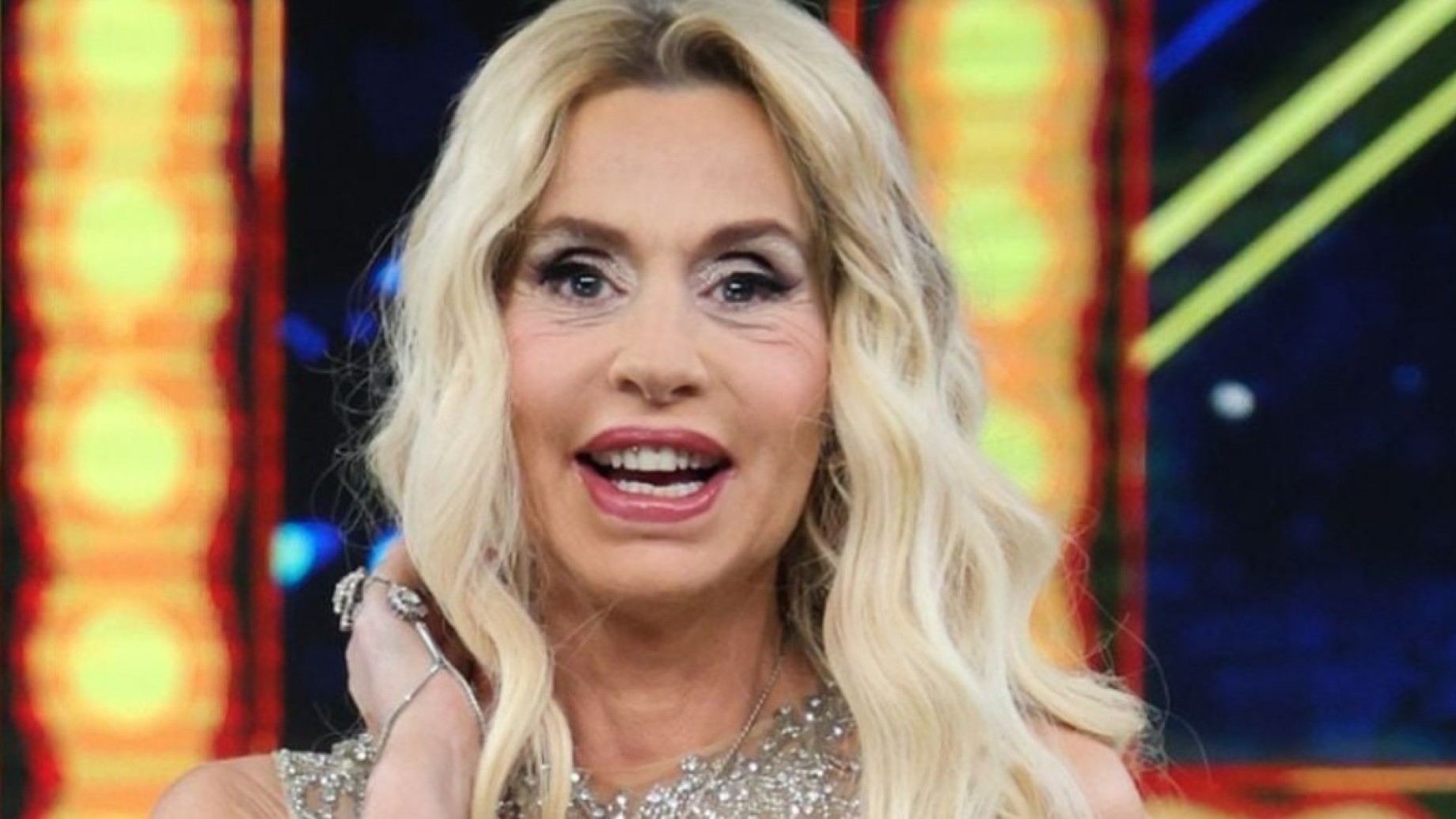 valeriamarininevedremodellebelle2025sorride