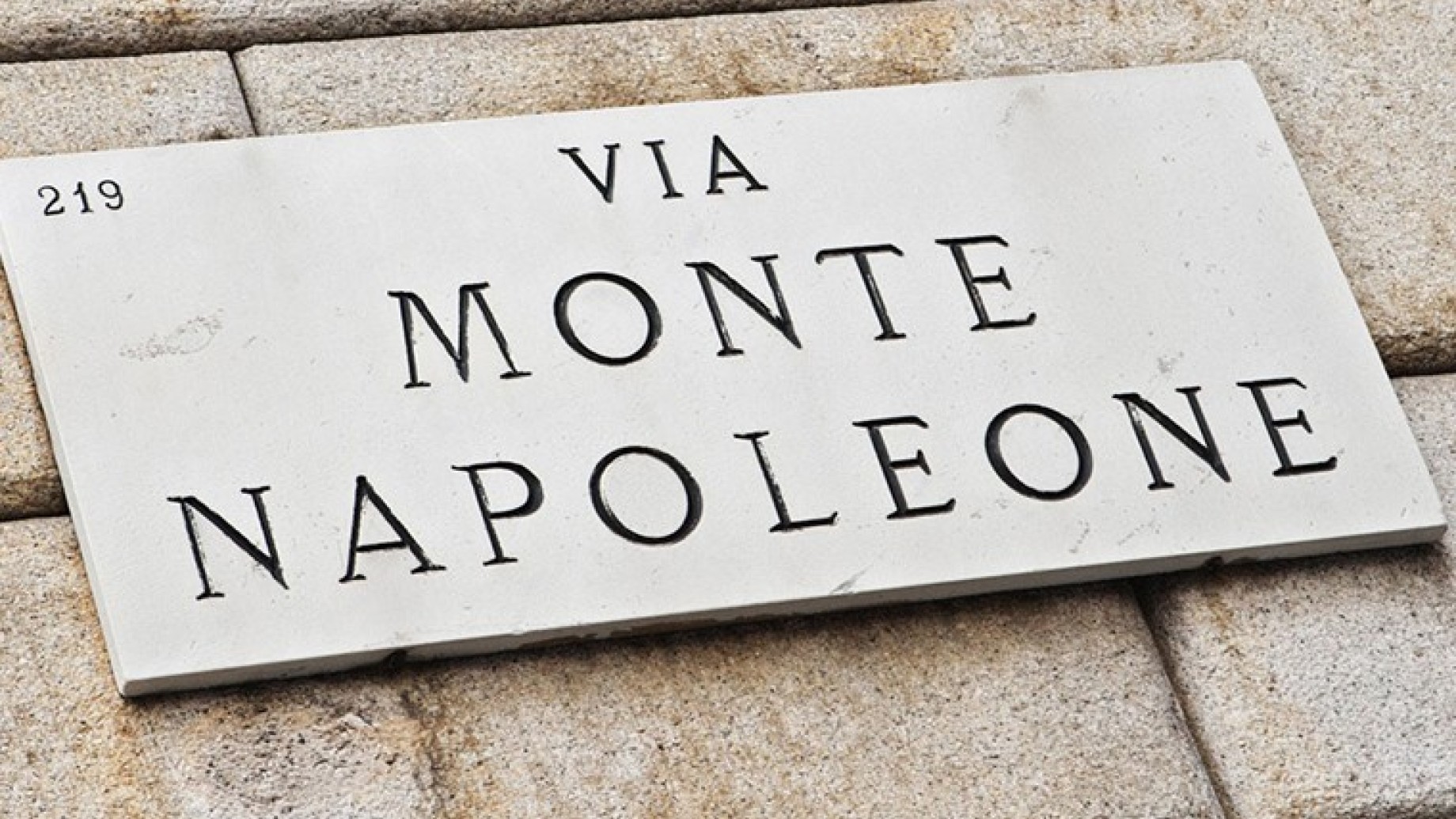 via-monte-napoleone-strada