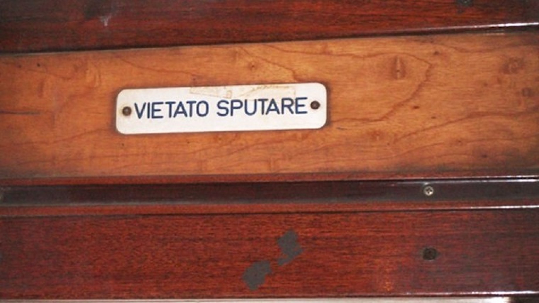 vietato-sputare